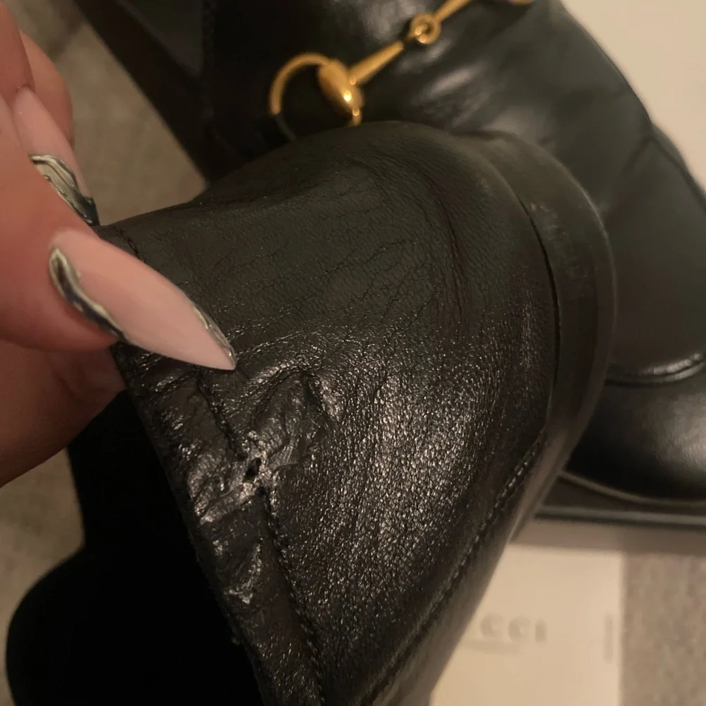 Gucci Black Leather Loafers with Gold Horsebit folds in the back also - Picture 13 of 16